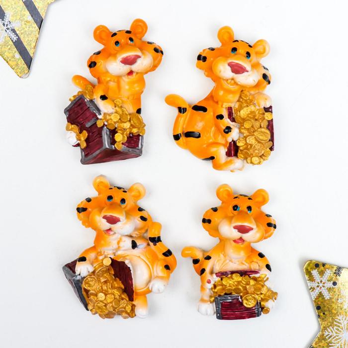 Магнит полистоун "Тигр с сундуком золотых монет" МИКС 6,5х4 см 
Магнит полистоун "Тигр с сундуком золотых монет" МИКС 6,5х4 см