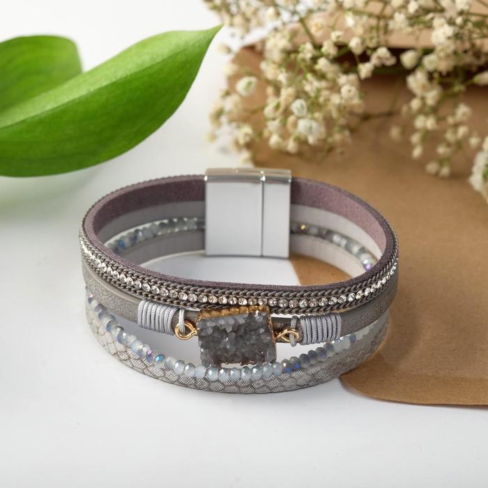 Браслет "На магните" нэйчурал, цвет бело-серый в золоте, 19,5 см
Браслет "На магните" нэйчурал, цвет бело-серый в золоте, 19,5 см