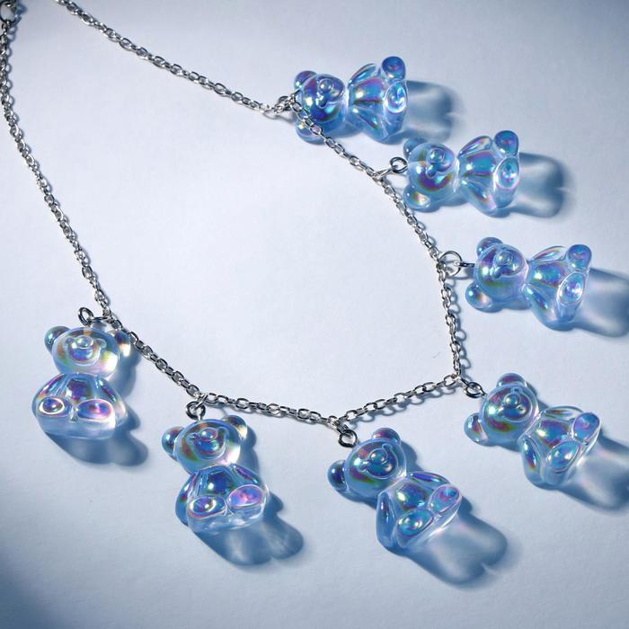 Колье "Мармеладные мишки" на тонкой цепочке, цвет радужно-голубой в серебре, 35см
Колье "Мармеладные мишки" на тонкой цепочке, цвет радужно-голубой в серебре, 35см