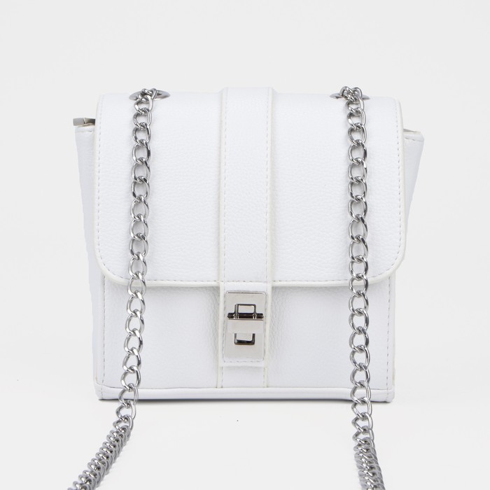 Сумка-мессенджер на клапане, цвет белый
Сумка-мессенджер на клапане, цвет белый