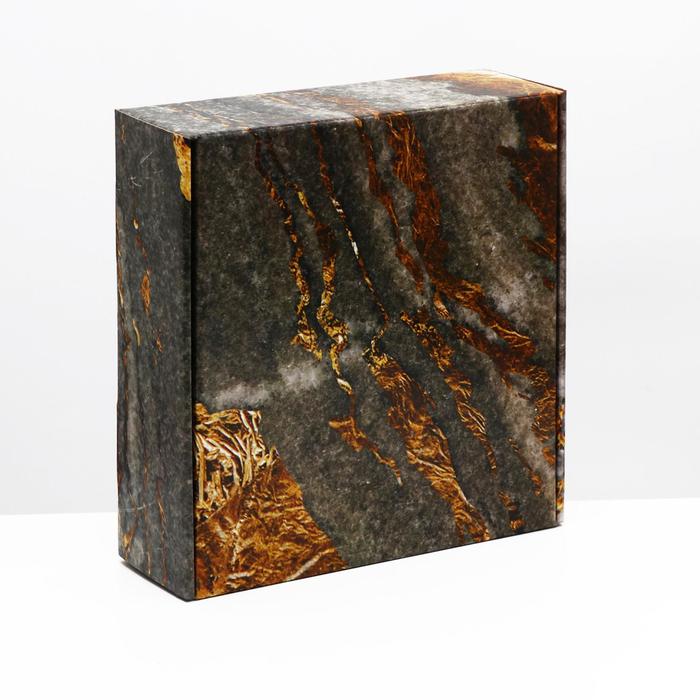 Подарочная коробка "Узоры рисованные", 28,5 х 9,5 х 29,5 см
Подарочная коробка "Узоры рисованные", 28,5 х 9,5 х 29,5 см