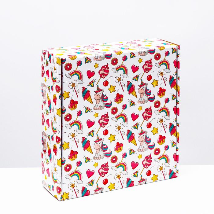 Подарочная коробка "Единороги", 28,5 х 9,5 х 29,5 см
Подарочная коробка "Единороги", 28,5 х 9,5 х 29,5 см