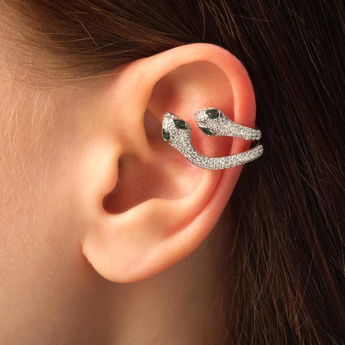 Серьга "Каффа" две змейки, зелёно-белый в серебре
Серьга "Каффа" две змейки, зелёно-белый в серебре