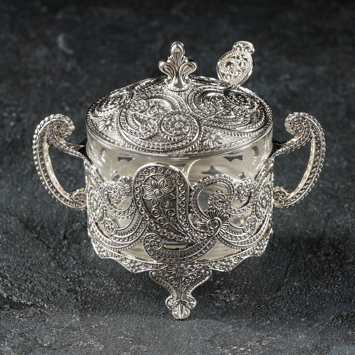 Сахарница «Вьюн», 200 мл, 13×8,5×12 см, с ложкой, крышкой, цвет серебряный
Сахарница «Вьюн», 200 мл, 13×8,5×12 см, с ложкой, крышкой, цвет серебряный