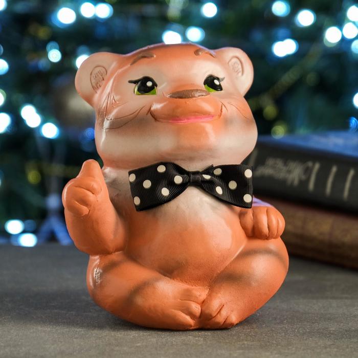 Копилка "Тигр с лапкой нарядный" рыжий, 16см
Копилка "Тигр с лапкой нарядный" рыжий, 16см