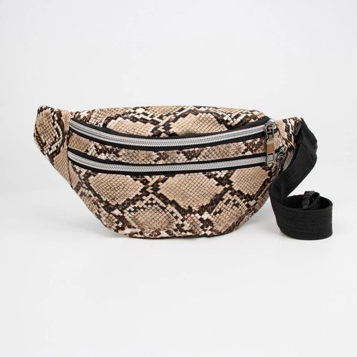 Сумка поясная, отдел на молнии, 2 наружных кармана, анималистичный принт, цвет бежевый
Сумка поясная, отдел на молнии, 2 наружных кармана, анималистичный принт, цвет бежевый