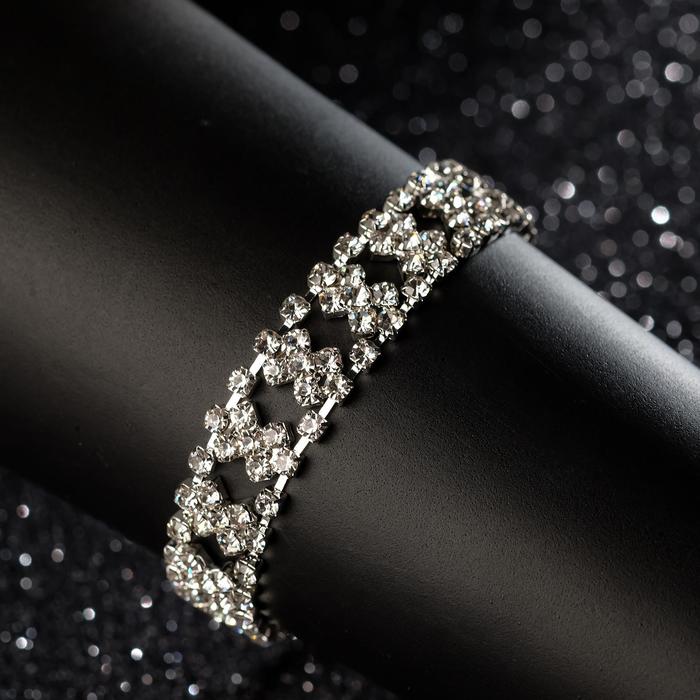 Браслет со стразами "Лёд" бабочка, цвет белый в серебре, 17 см
Браслет со стразами "Лёд" бабочка, цвет белый в серебре, 17 см