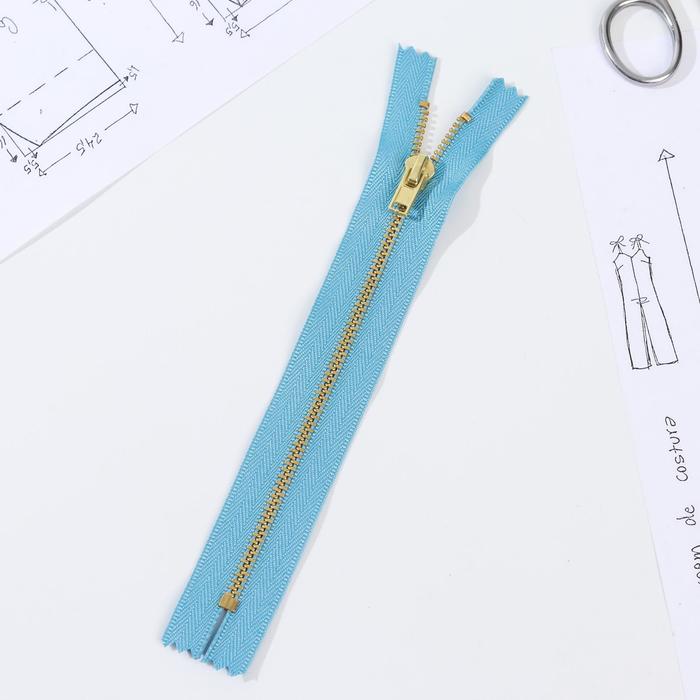 Молния джинсовая, №2, неразъёмная, 18 см, цвет голубой/латунь
Молния джинсовая, №2, неразъёмная, 18 см, цвет голубой/латунь