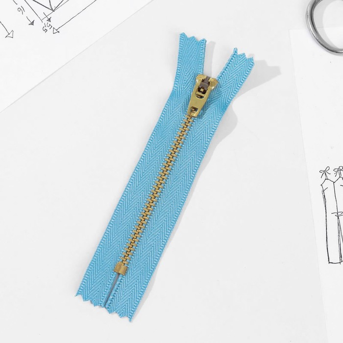 Молния джинсовая, №1, неразъёмная, 10 см, цвет голубой/латунь
Молния джинсовая, №1, неразъёмная, 10 см, цвет голубой/латунь