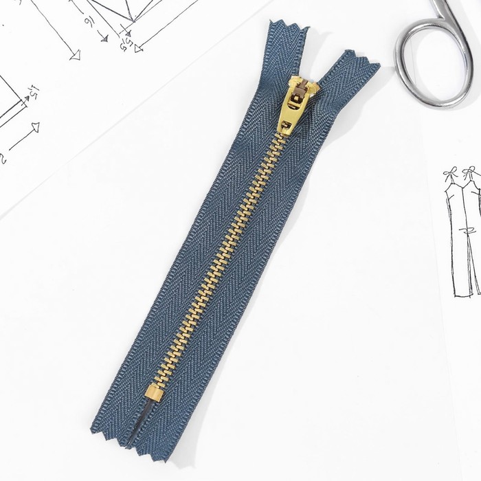 Молния джинсовая, №1, неразъёмная, 12 см, цвет тёмно-серый/латунь
Молния джинсовая, №1, неразъёмная, 12 см, цвет тёмно-серый/латунь