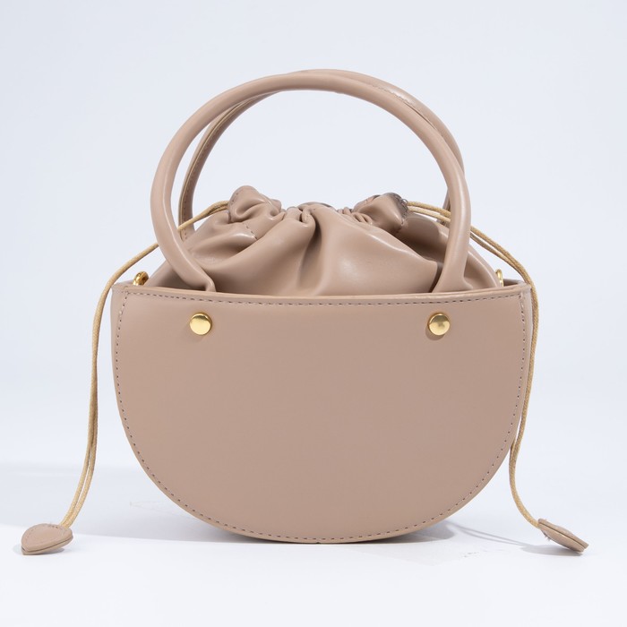 Сумка-тоут на утяжке, длинный ремень, цвет светло-коричневый
Сумка-тоут на утяжке, длинный ремень, цвет светло-коричневый