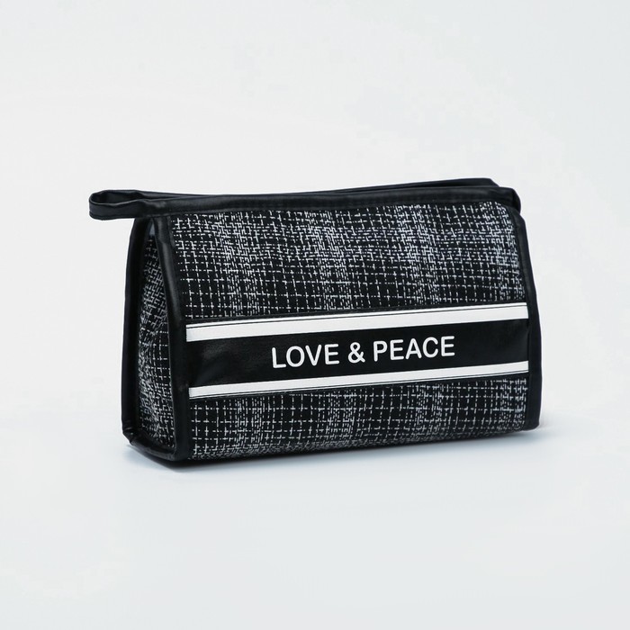 Косметичка на молнии, цвет чёрный
Косметичка на молнии, цвет чёрный