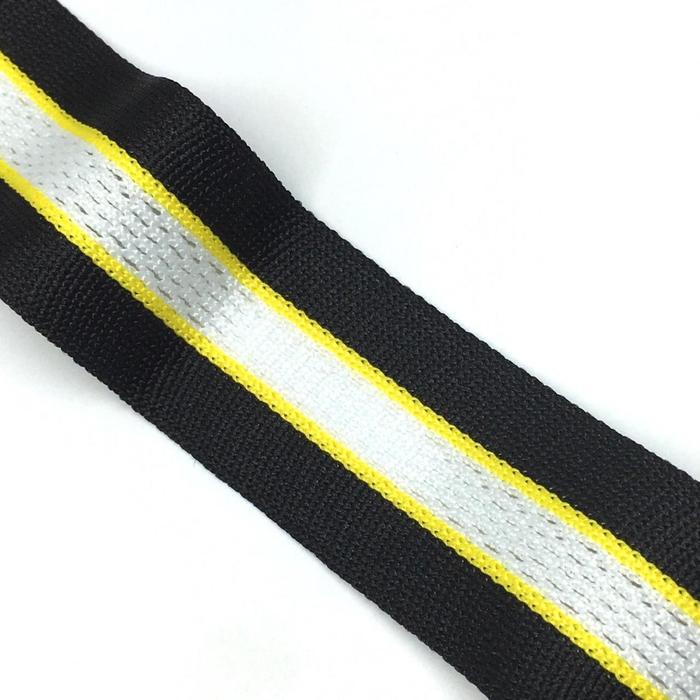 Лампасы №152, размер 3 см 1 метр, цвет чёрный, желтые полосы с перфорацией
Лампасы №152, размер 3 см 1 метр, цвет чёрный, желтые полосы с перфорацией