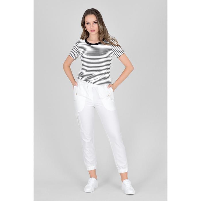 Брюки женские, размер 52
Брюки женские, размер 52