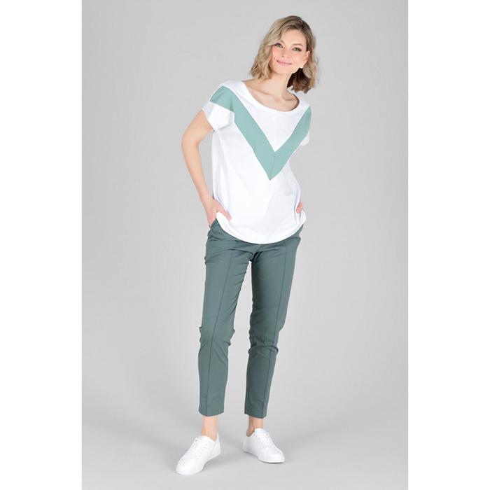 Брюки и джемпер женские, размер 46
Брюки и джемпер женские, размер 46