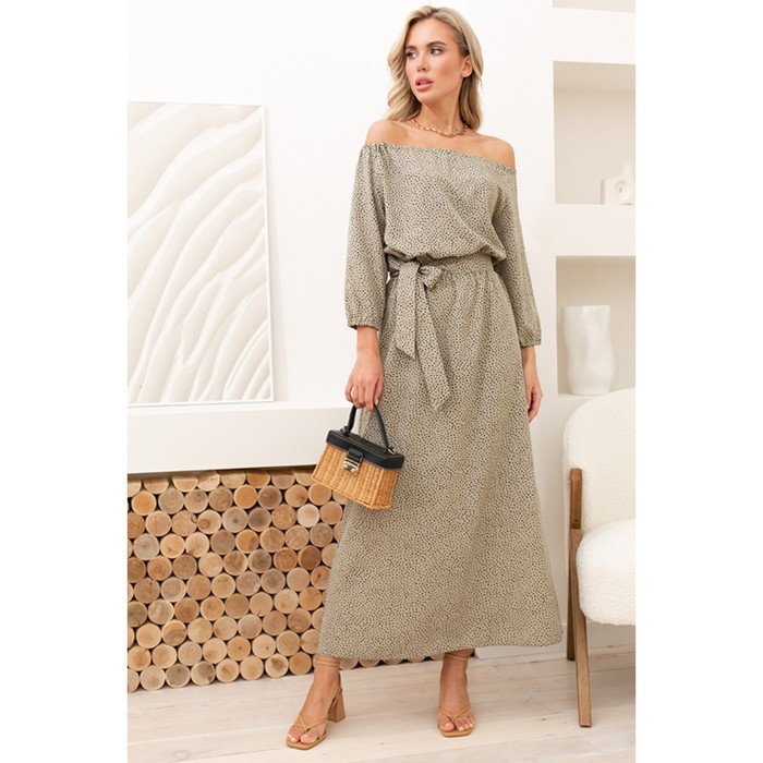 Платье женское, размер 44
Платье женское, размер 44