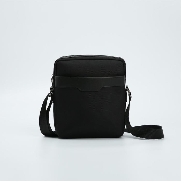 Сумка мужская, отдел на молнии, 2 наружных карман, цвет чёрный
Сумка мужская, отдел на молнии, 2 наружных карман, цвет чёрный