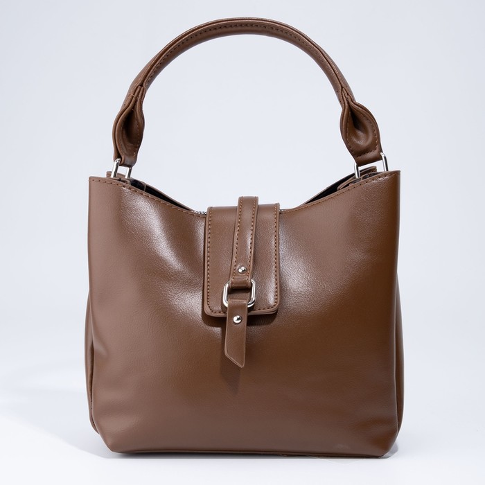 Сумка-тоут на молнии, 2 отдела на магнитах, длинный ремень, цвет коричневый
Сумка-тоут на молнии, 2 отдела на магнитах, длинный ремень, цвет коричневый