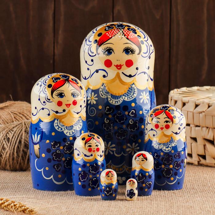 Матрёшка «Валюша», синий сарафан, 7 кукольная, 20-22см
Матрёшка «Валюша», синий сарафан, 7 кукольная, 20-22см