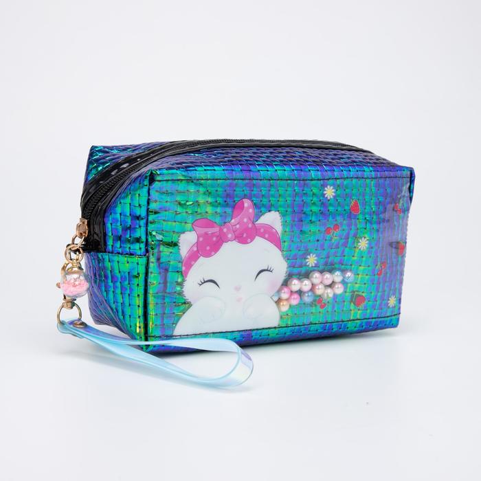 Косметичка на молнии, с ручкой, цвет зелёный 
Косметичка на молнии, с ручкой, цвет зелёный