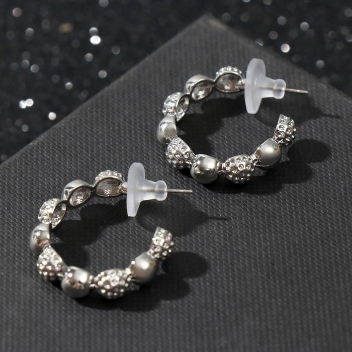 Серьги металл "Ряд шаров", цвет серебро
Серьги металл "Ряд шаров", цвет серебро