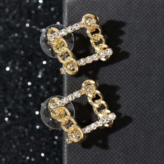 Серьги со стразами "Блеск" кривые квадраты, цвет белый золоте
Серьги со стразами "Блеск" кривые квадраты, цвет белый золоте