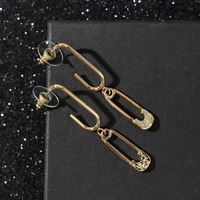 Серьги металл "Блеск" две булавки, цвет золото
Серьги металл "Блеск" две булавки, цвет золото