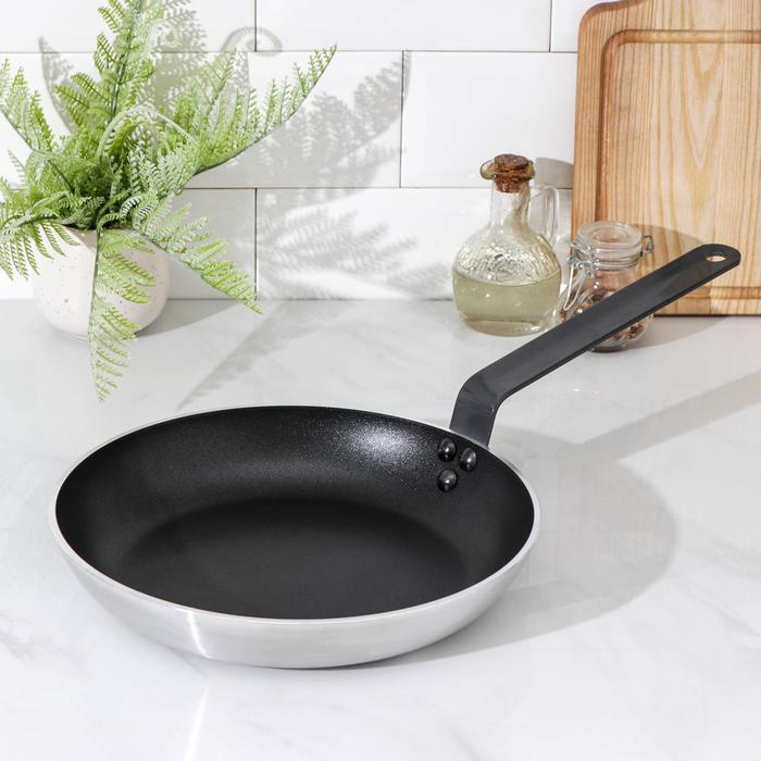 Сковорода Pro line, d=28 см, антипригарное покрытие, индукция
Сковорода Pro line, d=28 см, антипригарное покрытие, индукция