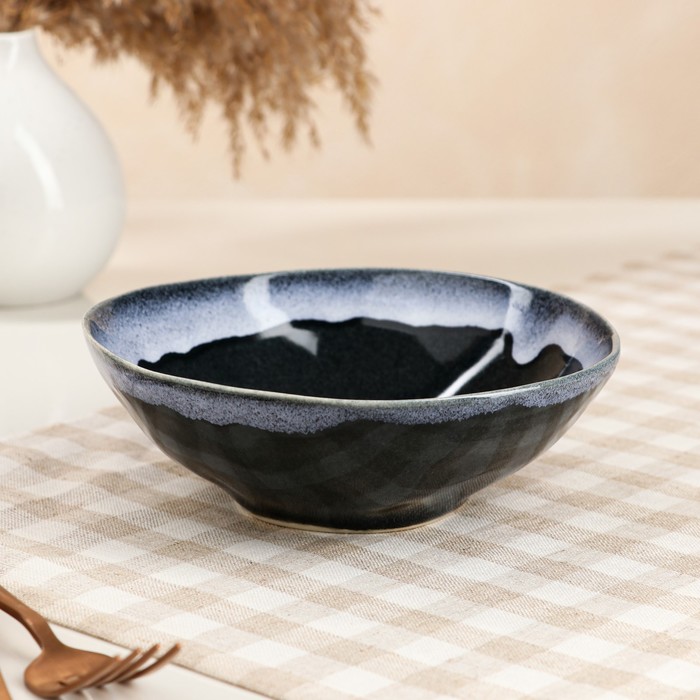 Тарелка "Обеденная", графит, глянец, 0.7 л 
Тарелка "Обеденная", графит, глянец, 0.7 л