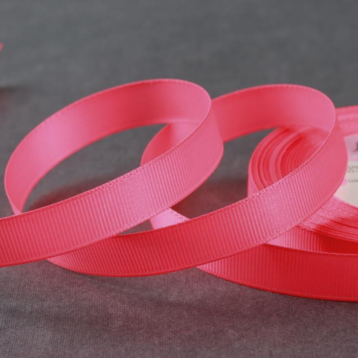 Лента репсовая, 15 мм, 23 ± 1 м, цвет неоново-розовый №14
Лента репсовая, 15 мм, 23 ± 1 м, цвет неоново-розовый №14