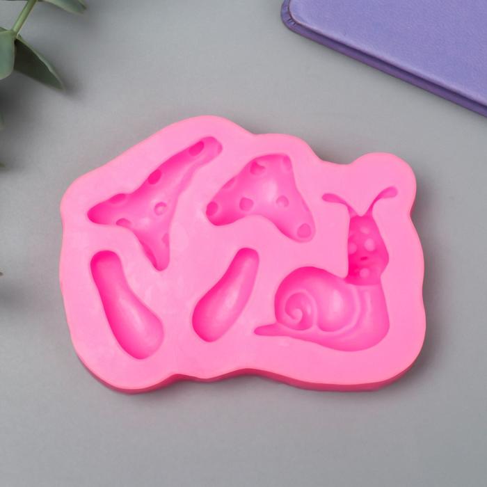 Молд силикон "Улитка и грибочки" 5 предметов 5,8х8,3 см
Молд силикон "Улитка и грибочки" 5 предметов 5,8х8,3 см