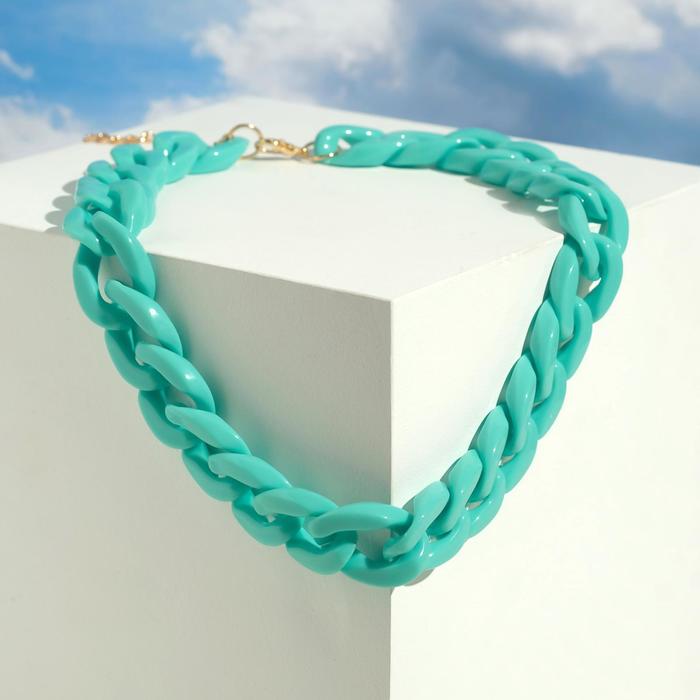 Колье "Цепь" диагональ, цвет изумрудный, 45см