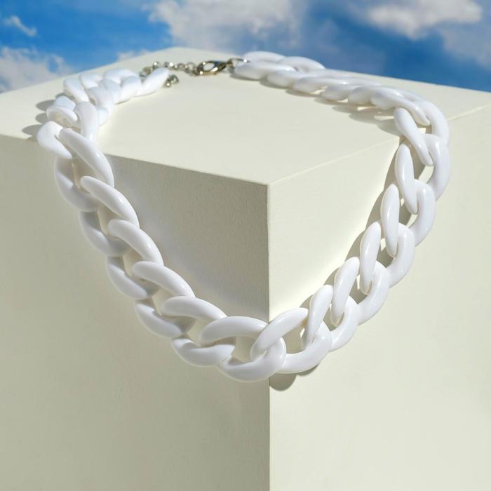 Колье "Цепь" диагональ, цвет белый, 45см
Колье "Цепь" диагональ, цвет белый, 45см