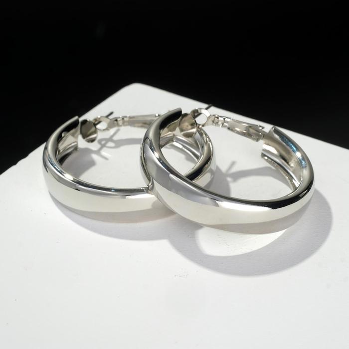 Серьги-кольца "Каньон" утолщённая линия, d=3,3, цвет серебро
Серьги-кольца "Каньон" утолщённая линия, d=3,3, цвет серебро