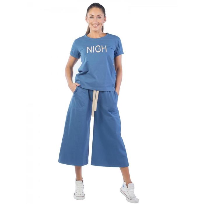 Костюм женский, размер 50, цвет индиго
Костюм женский, размер 50, цвет индиго