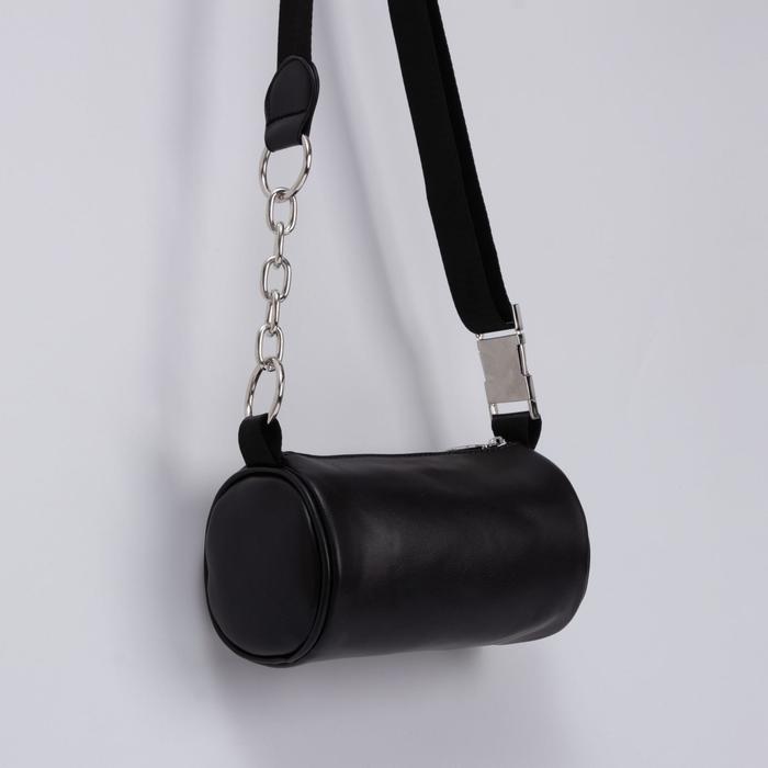 Сумка-багет, отдел на молнии, длинный ремень, цвет чёрный
Сумка-багет, отдел на молнии, длинный ремень, цвет чёрный