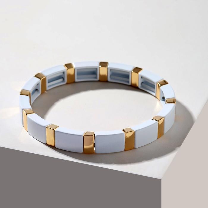 Браслет металл "Стойкость" прямоугольник, цвет бело-золотой, d=6,5 см 
Браслет металл "Стойкость" прямоугольник, цвет бело-золотой, d=6,5 см