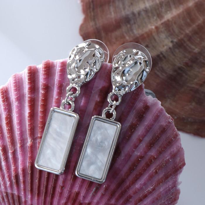 Серьги с перламутром "Волшебство" узкий прямоугльник, цвет белый в серебре
Серьги с перламутром "Волшебство" узкий прямоугльник, цвет белый в серебре