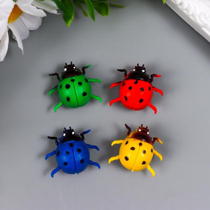 Магнит пластик "Божья коровка цветная" МИКС 1,5х2,3х2,3 см
Магнит пластик "Божья коровка цветная" МИКС 1,5х2,3х2,3 см