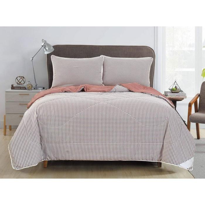 Комплект с одеялом «Дарси №66», размер 200х220 см, 230х250 см, 50х70 см - 2 шт 
Комплект с одеялом «Дарси №66», размер 200х220 см, 230х250 см, 50х70 см - 2 шт