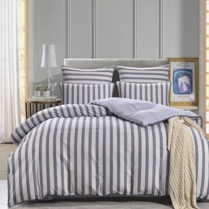 КПБ «Добби» 1,5 сп, размер 160х230 см, 160х220 см, 50х70 см - 2 шт
КПБ «Добби» 1,5 сп, размер 160х230 см, 160х220 см, 50х70 см - 2 шт