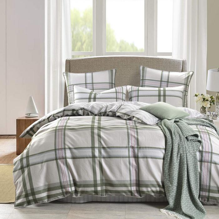 Постельное бельё евро «Артимон», размер 230х250 см, 200х220 см, 50х70 см - 2 шт, 70х70 см - 2 шт
Постельное бельё евро «Артимон», размер 230х250 см, 200х220 см, 50х70 см - 2 шт, 70х70 см - 2 шт