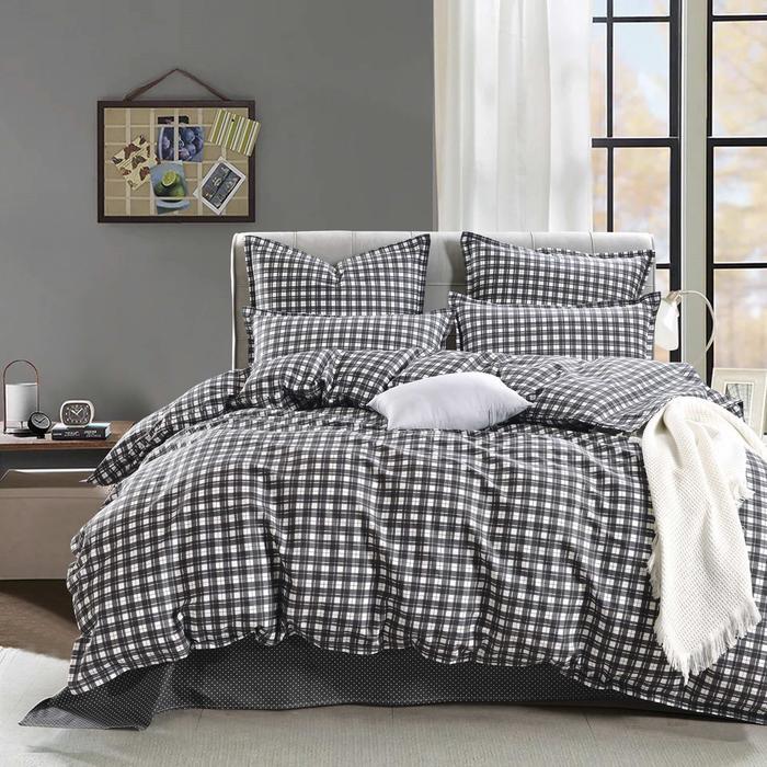 Постельное бельё евро «Фидель», размер 230х250 см, 200х220 см, 50х70 см - 2 шт, 70х70 см - 2 шт
Постельное бельё евро «Фидель», размер 230х250 см, 200х220 см, 50х70 см - 2 шт, 70х70 см - 2 шт