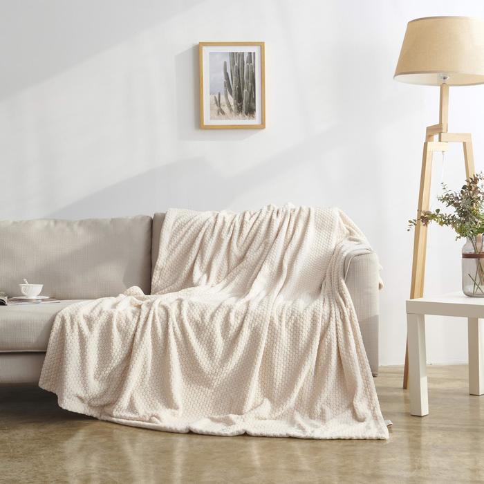 Покрывало «Каролина», размер 220х240 см, цвет кремовый
Покрывало «Каролина», размер 220х240 см, цвет кремовый