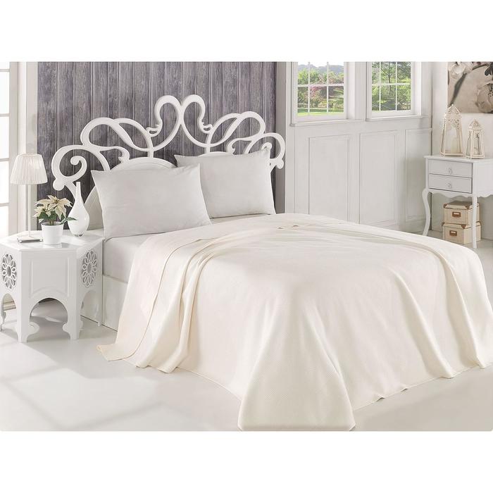 Покрывало MARTA, размер 160x220 см
Покрывало MARTA, размер 160x220 см