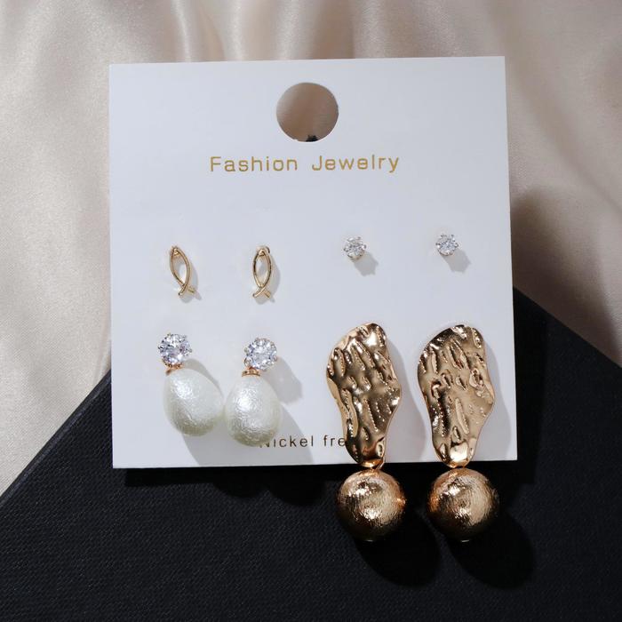 Серьги набор 4 пары "Летние истории" рыбки и крылья, цвет белый в золоте
Серьги набор 4 пары "Летние истории" рыбки и крылья, цвет белый в золоте