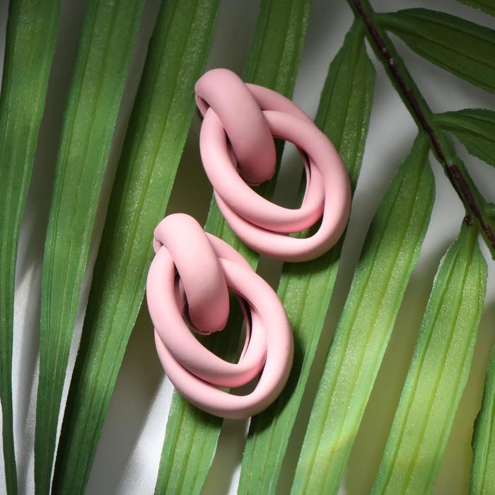 Серьги пластик "Боттега" широкие кольца, цвет розовый 
Серьги пластик "Боттега" широкие кольца, цвет розовый