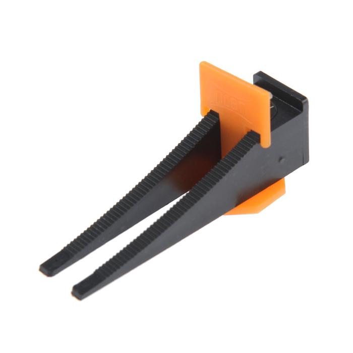 Система выравнивания плитки "ПСВП", 1 л, Зажим 1,5 мм + Клин (50 шт./50 шт.), ведро
Система выравнивания плитки "ПСВП", 1 л, Зажим 1,5 мм + Клин (50 шт./50 шт.), ведро