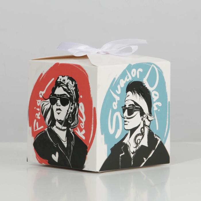 Коробка складная «Художники», 12 × 12 × 12 см
Коробка складная «Художники», 12 × 12 × 12 см