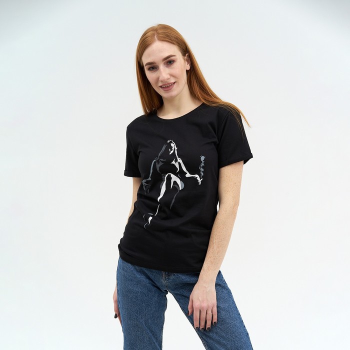 Футболка женская, цвет чёрный, размер 44
Футболка женская, цвет чёрный, размер 44